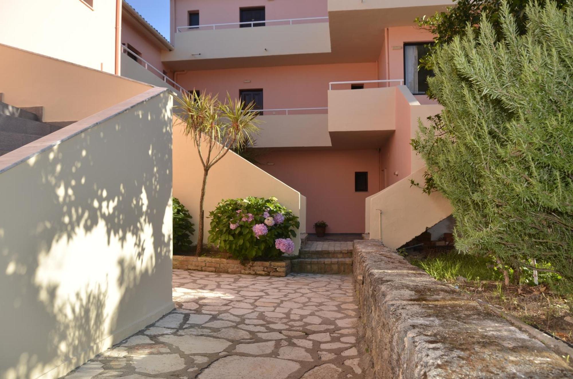 Penelope Apartment Hotel Dassiá Exteriér fotografie